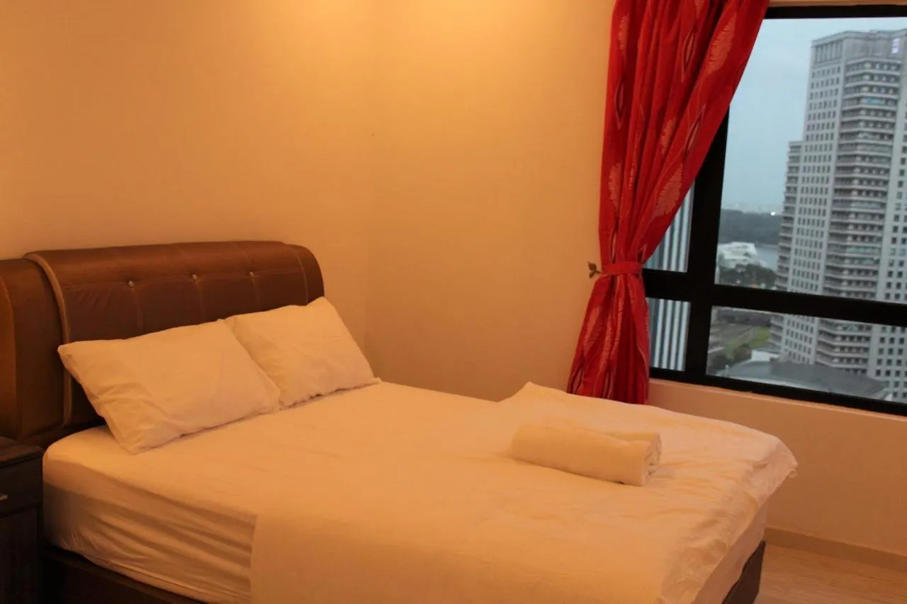 Suasana Suites D'Homestay2 Jb Town Τζόχορ Μπάχρου